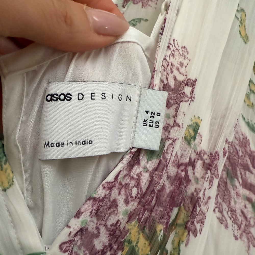 ASOS Design floral dress. - Picture 3 of 3